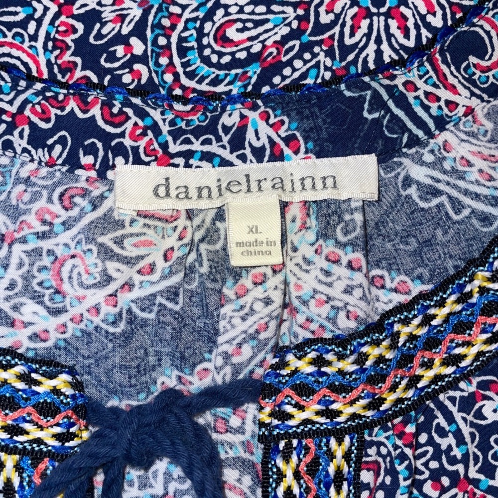 Daniel Rainn Boho Paisley Sleeveless Tunic Top Women's Navy Tassel Blouse - Picture 6 of 8